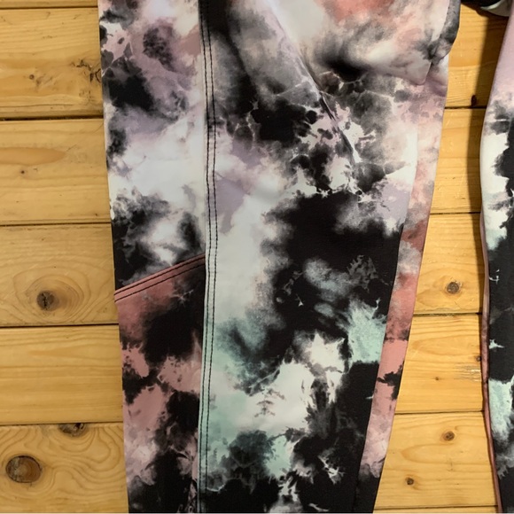 Onzie Leggings - Picture 6 of 6